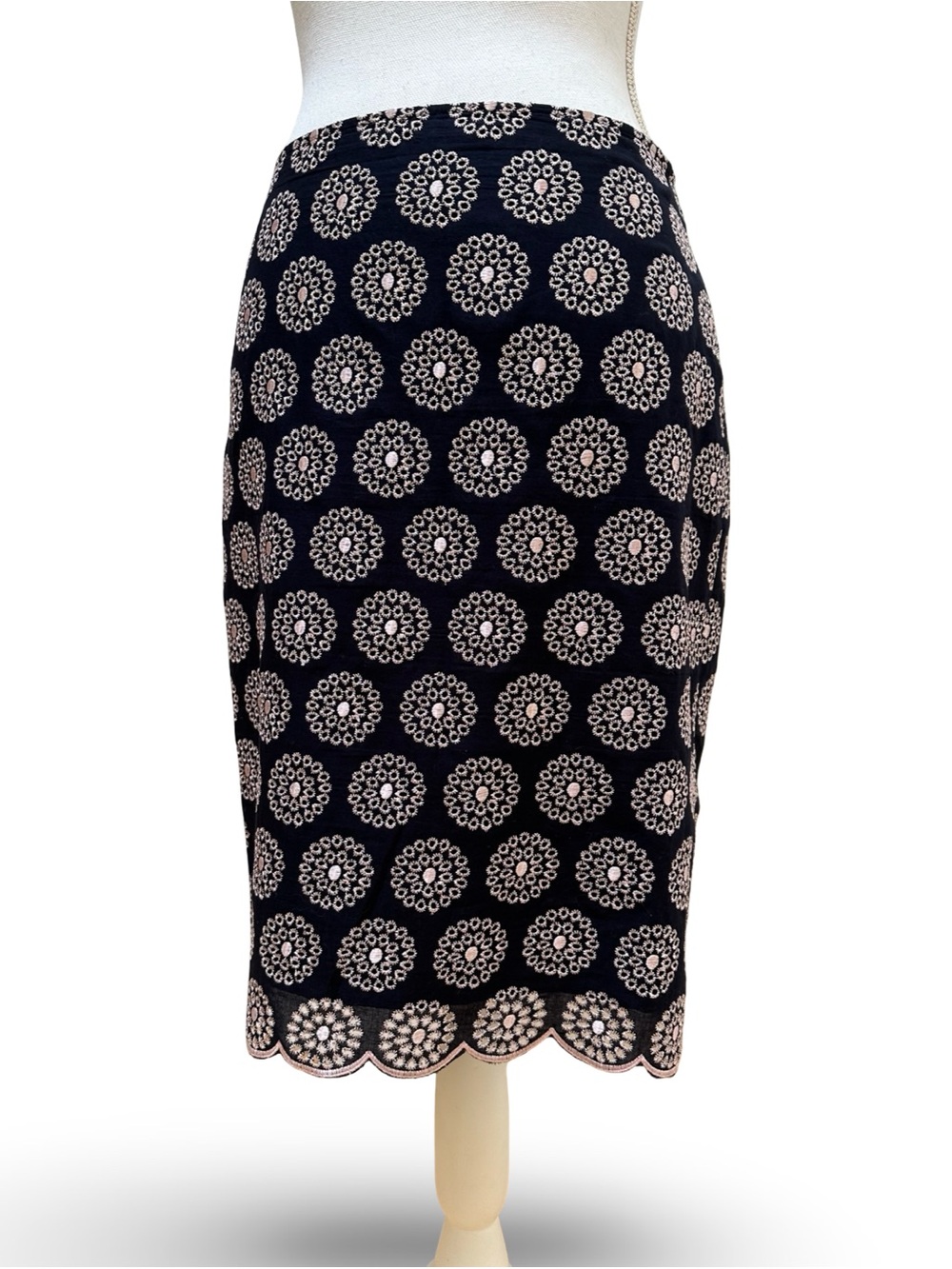 Ann Taylor Black Pencil‎ Skirt with Cream Eyelet Medallions